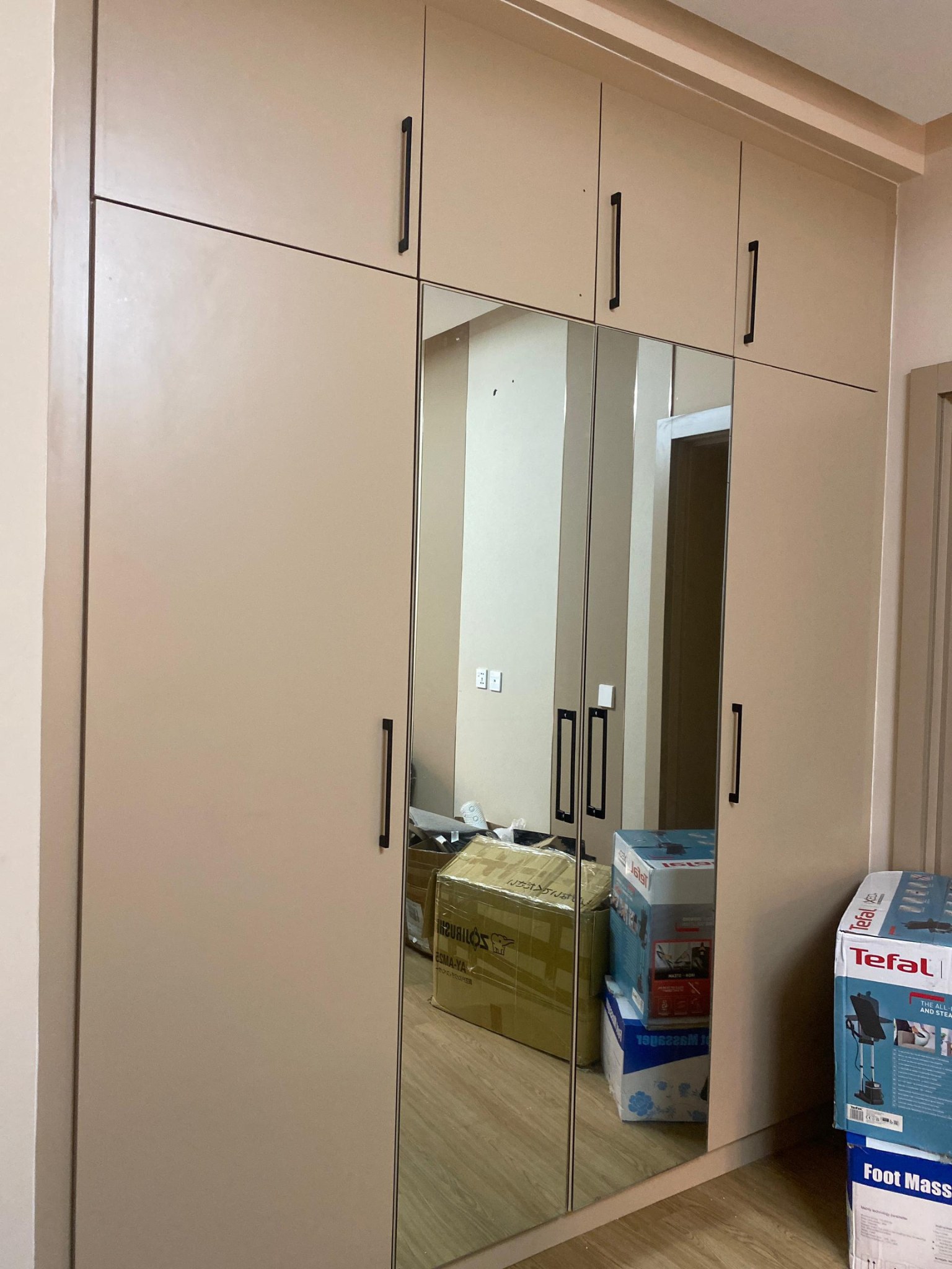 Wardrobe Gallery Image